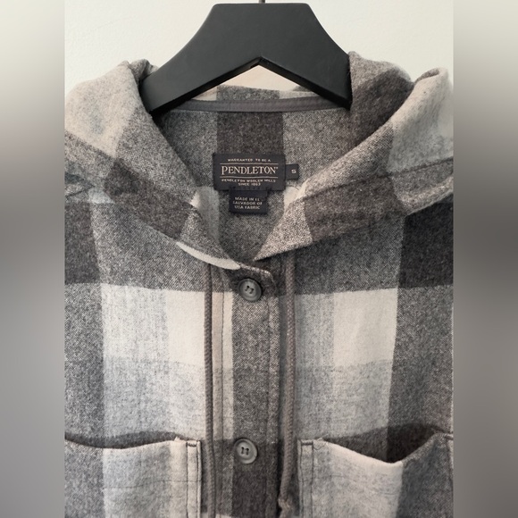 Women’s Pendleton wool black/white/grey button up hoodie shirt jacket size small - Picture 3 of 4